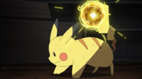 Pikachu de Ash usando bola voltio/electrobola.