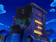 Edificio Galaxia en el anime.