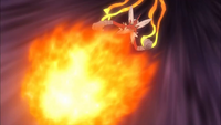 Mega-Blaziken usando patada ígnea.