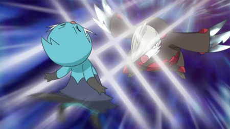 Cuando el Excadrill de Iris golpea a Dewott este no tiene sus orejas.