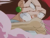 Meowth usando Arañazo.