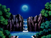 Cascada de la luna azul/llena.