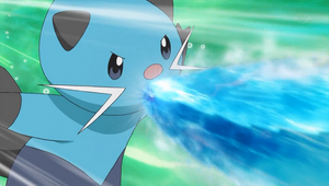 Dewott usando pistola agua.