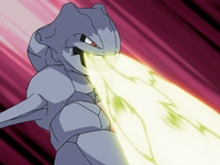 Steelix de Morrison usando aliento de dragón/dragoaliento.