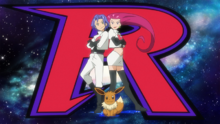 Eevee con el Equipo/Team Rocket.