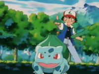 Bulbasaur usando hoja afilada.