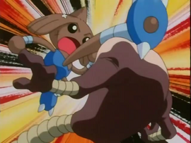 Hitmontop usando patada salto alta.