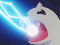 Dewgong de Pryce/Fredo usando rayo hielo/rayo de hielo.