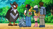 EP633 Staraptor junto a Ash, Dawn y Brock.png