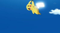 Pikachu de Ash usando cola ferréa.