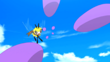 Ribombee de Mina/Rika usando bola de polen.