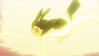 Pikachu de Ash usando rayo en un flashback del OPJ21.