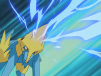 Manectric usando onda trueno.