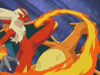 Blaziken de Harrison usando patada ígnea.