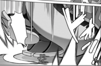 Lokix de Violet usando Patada Baja.