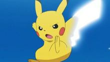 Pikachu de Ash usando cola férrea.