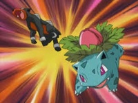 Ivysaur usando placaje.