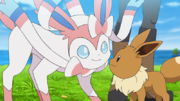 EP1194 Eevee junto a Sylveon.png