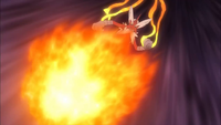 Mega-Blaziken de Aura usando patada ígnea/patada de fuego en el tráiler animado de ROZA.