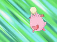 Chansey de Cheryl/Malta usando Bomba de Huevo/Bomba Huevo.