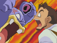 Loudred usando alboroto.