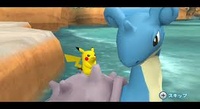 Pikachu viajando sobre un Lapras.