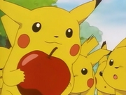 EP039 Pikachu ofreciendo una manzana.png