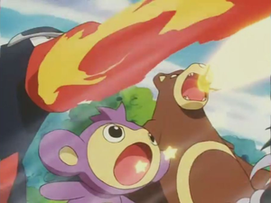 Ursaring usando Hiperrayo