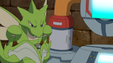 Scyther con el revestimiento metálico.