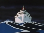 El crucero siendo azotado por la tormenta.