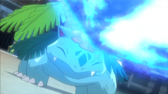 Un Mega-Venusaur recibiendo poco daño de Lanzallamas gracias a su habilidad Capa de Grasa/Sebo.