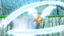 Charizard de Friede usando tajo aéreo.