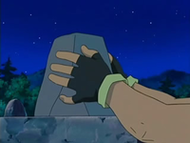 Ash coloca la última piedra del monumento.
