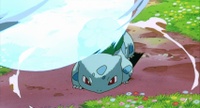 Bulbasaur de Ash usando rayo solar en la P01.