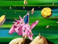 Nidorino de un entrenador usando placaje.