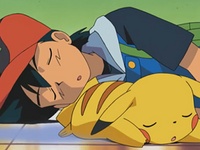 Ash y Pikachu dormidos.