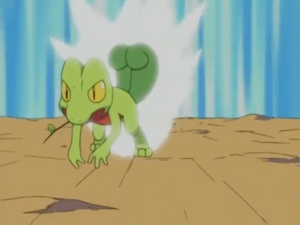 Treecko usando ataque rápido.